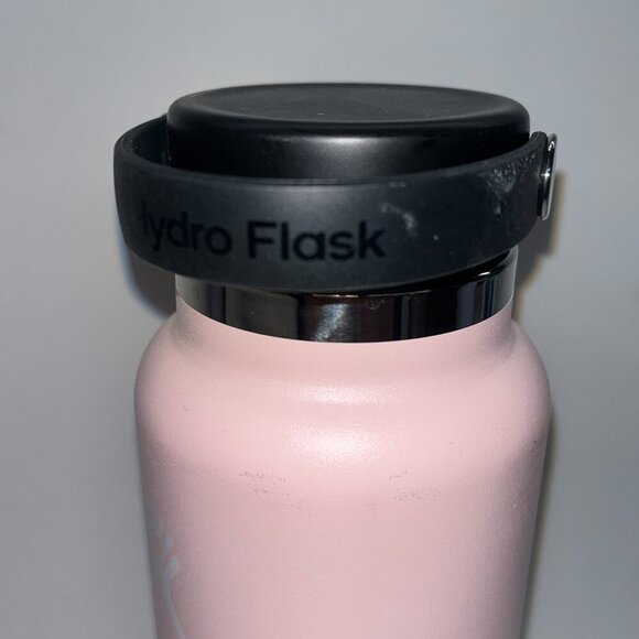 Hydro Flask 32oz Wide Mouth Bottle in Trillium Pink - Picture 5 of 6